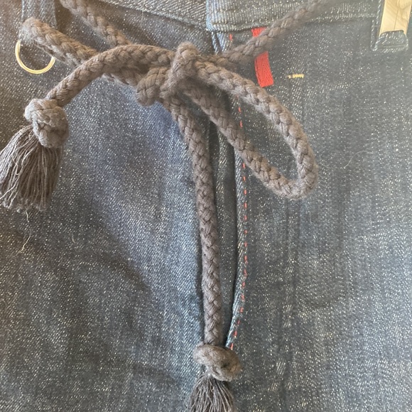 HIGH Tech Highwaisted Jeans with belt superb detailing Mint condition - Picture 9 of 15